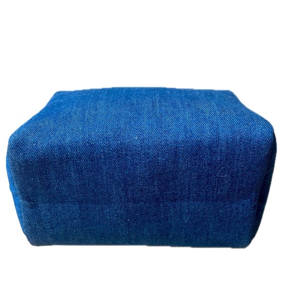 DIOR Denim Cosmetic Travel Bag, Limited Edition 2024 With Star Zip Tab - Picture 6 of 10